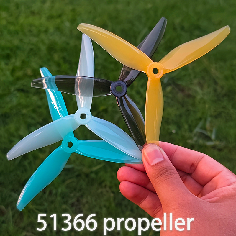 3ブレードt51366rc fpvドローン用プロペラ,エンジ - Radiomaster Ranger 2.4Ghz Elrs Module のレビューと価格